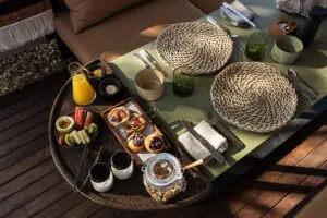 singita-mara-river-tented-camp_dining_breakfast_emma_jackson-2-1-scaled