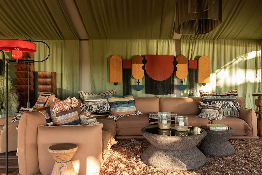 singita-mara-river-tented-camp_main_lounge_emma_jackson-7-1-scaled