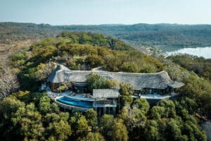 Singita Pamushana es un lodge de safari de ultralujo situado en 130.000 hectáreas de naturaleza salvaje privada. 