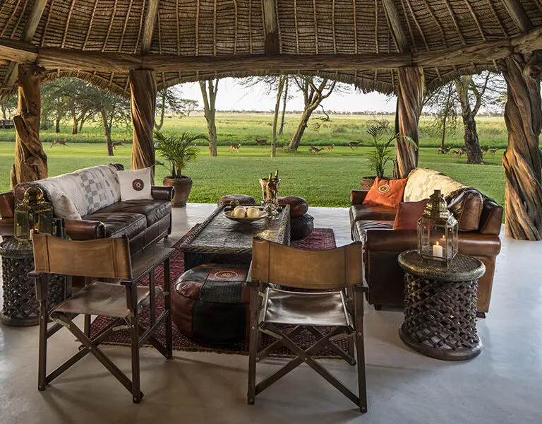 sirikoi-sirikoi-house-verandah_