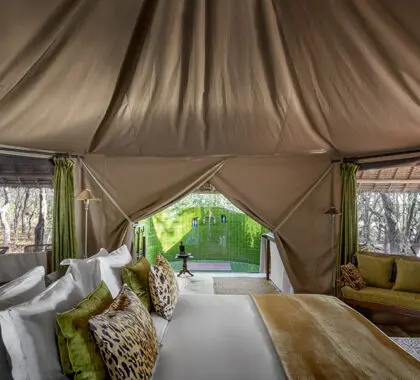 Siwandu_Tented-suites-interior(1)