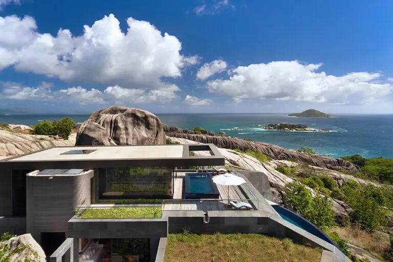 Four bedroom residence exterior