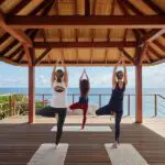 No se pierda sus asanas diarias con las esterillas de yoga disponibles en las residencias.