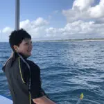 Mergulho com tubo de respiração na costa sul do Quénia.