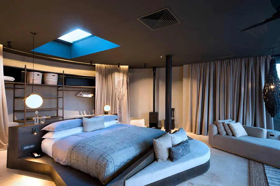 Interior de la suite del Sossusvlei Desert Lodge