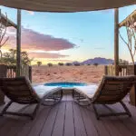 Piscina privada en Sossusvlei Lodge.