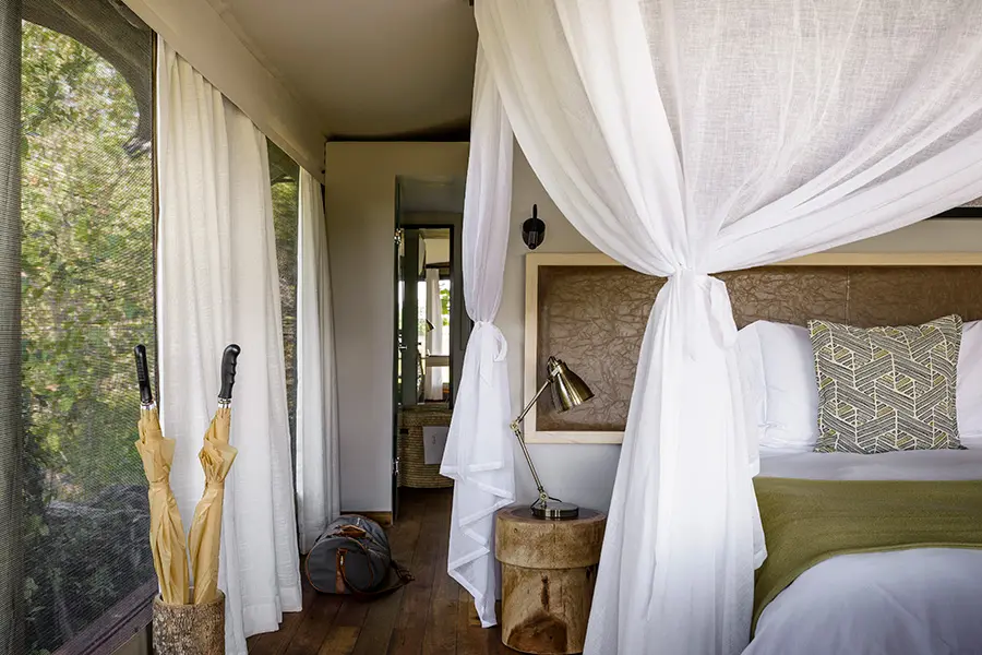 stanleys-camp-an-ak-sanctuary-botswana-delta-room-0