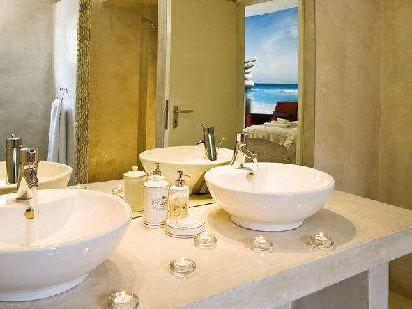 The en-suite bathrooms are spacious, light and airy.
