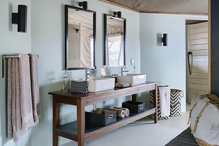 swala-camp-bathroom
