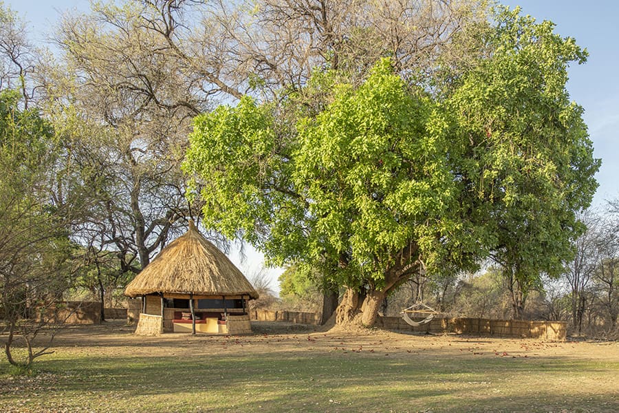 tafika-camp-zambia-south-luangwa-king-honeymoon-chalet-2