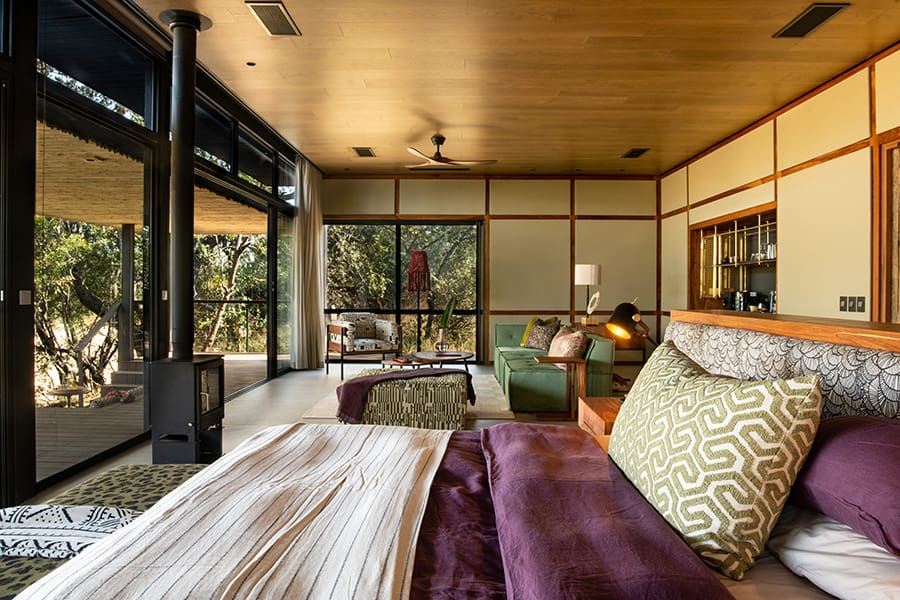 tanda-tula-safari-camp-interior-individual-suite