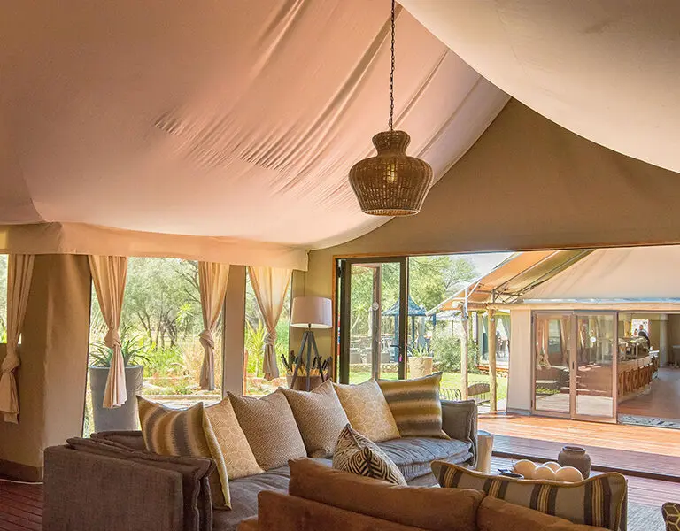 Relax on the sofas and enjoy the peaceful atmosphere of Madikwe. 