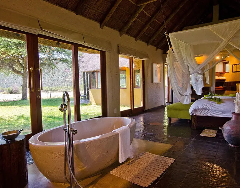 All rooms are equipped with a spacious en suite bathroom.