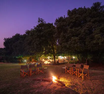 Las noches son para tomar algo junto al fuego, al aire libre y charlar.