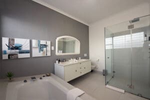 Baño en suite.