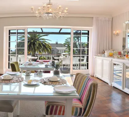 The-Clarendon-Fresnaye_Breakfast-Pano-F