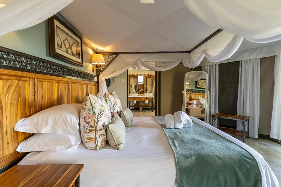 the-elephant-camp-vic-falls-zim-ele-camp-bedroom-3