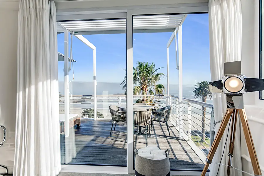 the-marly-boutique-hotel-cape-town-camps-bay-junior-sea-suite-3