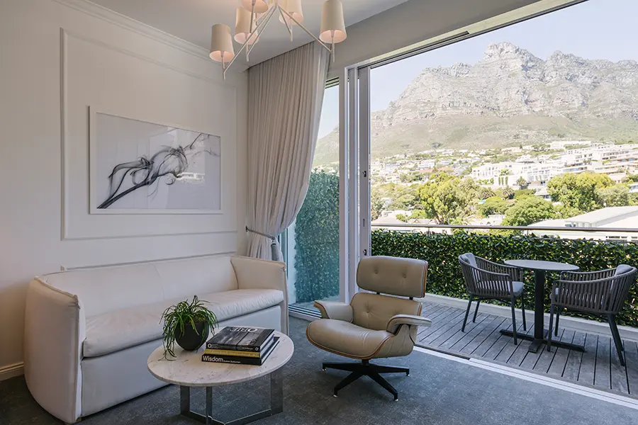 the-marly-boutique-hotel-cape-town-camps-bay-classic-mountain-facing-room