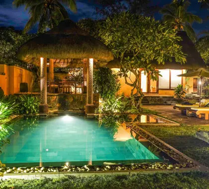 The Oberoi is a classic Mauritius resort, with spectacular ocean views, spacious villas and plenty of things to do and see.