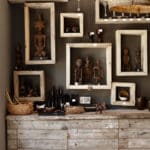 Every wall at Olive Exclusive is adorned with beautiful photographs, modern art pieces or carved wooden sculptures.