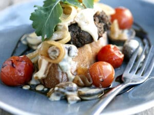 Try one of Windhoek's many restaurants or order off the hotel's à la carte menu - their food comes highly recommended.