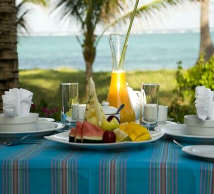 Start your day with a fresh and healthy breakfast on the deck.
