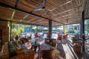 Communal area to mingle with the other guests.