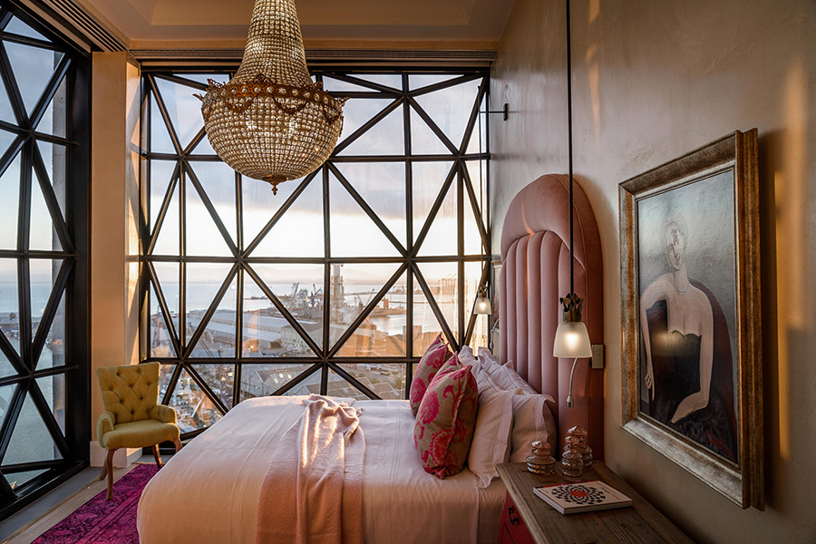 the-silo-rooms-royal-suite-bedroom-2