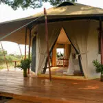 El Campamento Serian original se desplaza por temporadas para garantizar siempre el mejor avistamiento de animales.
