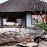 Las sensacionales suites Granite ofrecen quizás el alojamiento más privado, indulgente y lujoso de Sabi Sands.