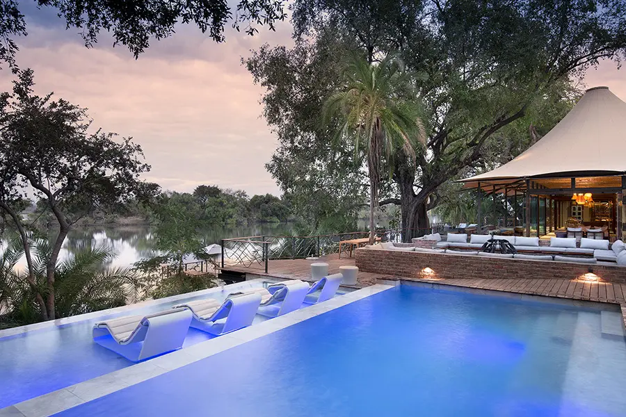 thorntree-river-lodge-mosi-oa-tunya-national-park-zambia-12