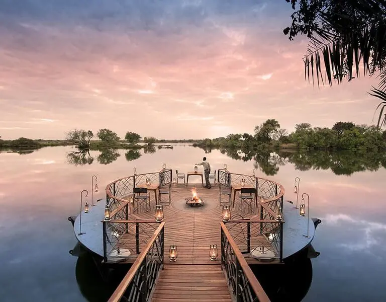 Dine on the floating boma | Thorntree River Lodge
