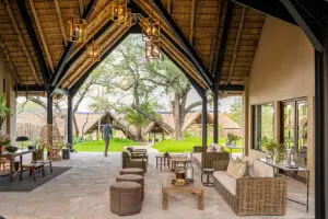 Recepción del Thornybush Game Lodge.
