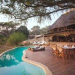 Cubierta principal y piscina de la casa de Chongwe.