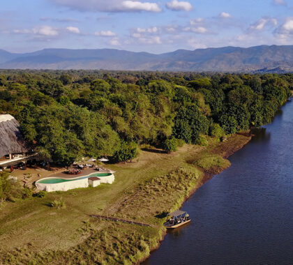 Located on the banks of the Chongwe River, close to the Lower Zambezi National Park.