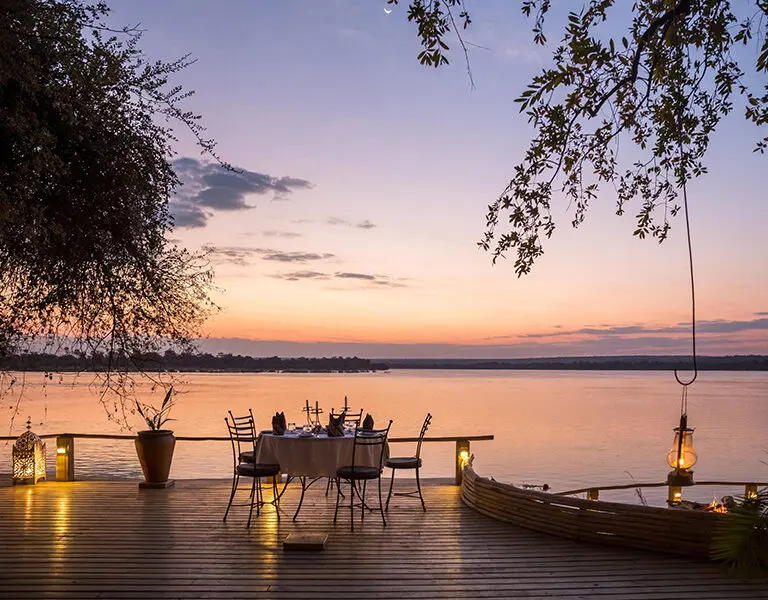 tongabezi_sunset-dinner