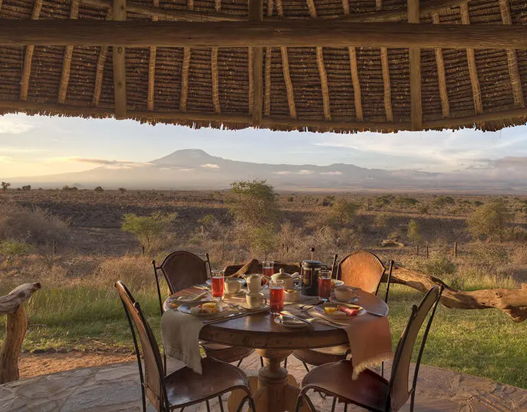 tortilis-camp-tortilis-family-tent-veranda1