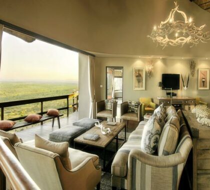 Ulusaba Cliff Lodge Lounge Area