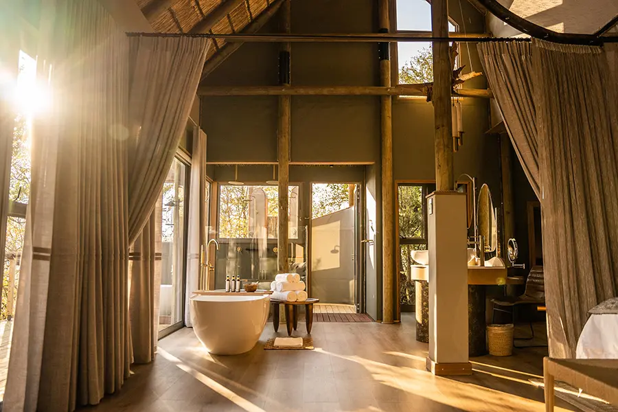 victoria-falls-river-lodge-_superior-family-tent-bathroom