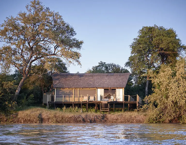 victoria-falls-river-lodge-luxe-family-tent-ext
