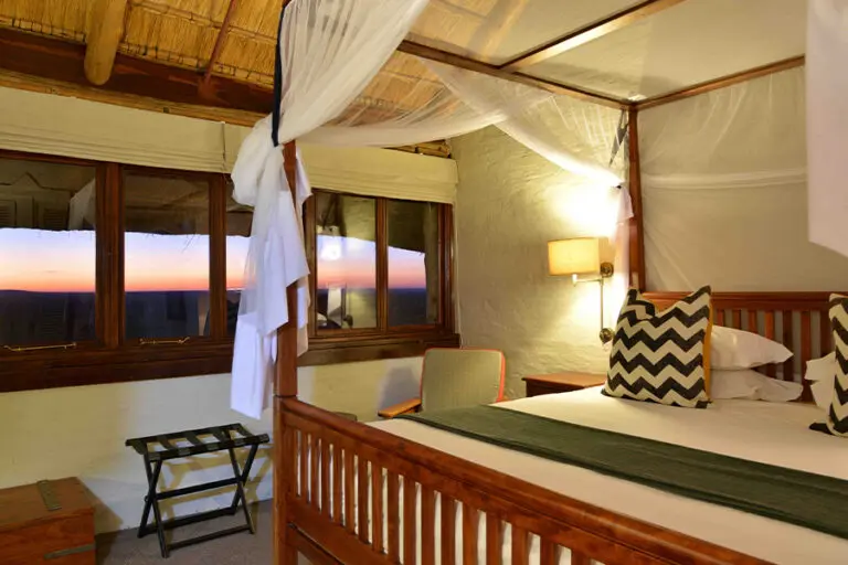 Suite bedroom