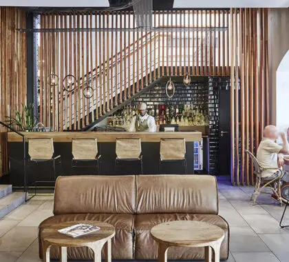El bar salón del restaurante Ginja.