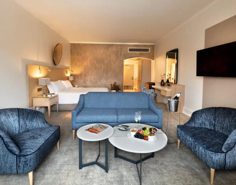 Comfortable, spacious accommodation in the heart of the V&A Waterfront. 