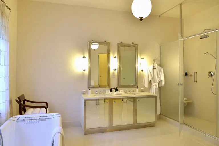 En suite bathrooms.