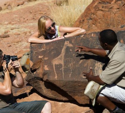 See San rock art in Twyfelfontein.