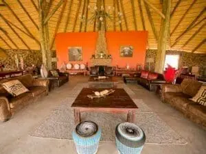 There is no mistaking the safari theme in the main lounge, the venue for drinks, stories & shared experiences.
