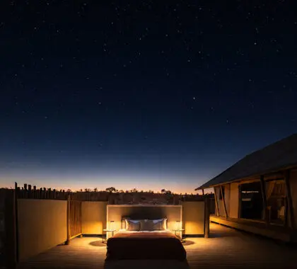 Each tented suite has a starbed on the deck which doubles as a daybed during the day. 