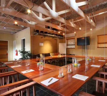 El African Rock Hotel también ofrece instalaciones para reuniones y conferencias para grupos más pequeños.