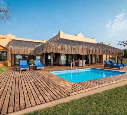 Disfrute del lujo descalzo en el Anantara Bazaruto Island Resort.
